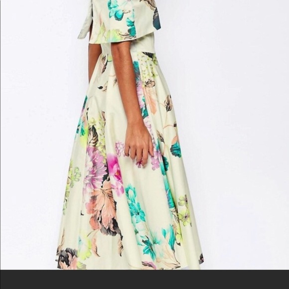 Off the shoulder midi dress - Picture 2 of 6